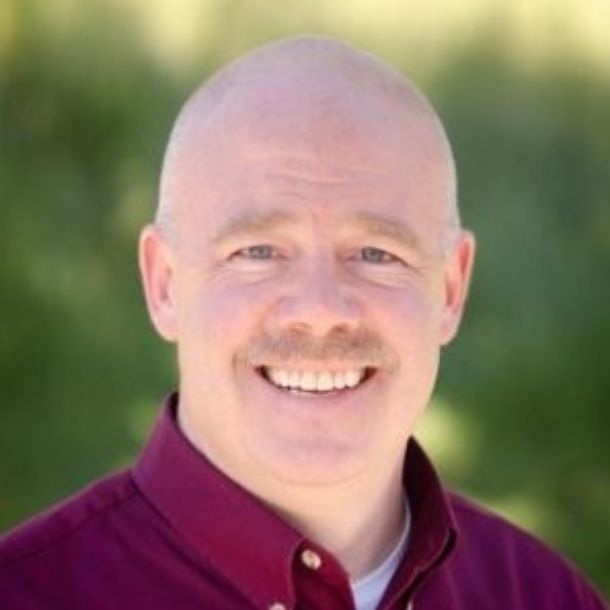 Dan Huhn Headshot